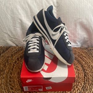 Nike Cortez Mens Sneakers. Blue Nylon. Size 11.